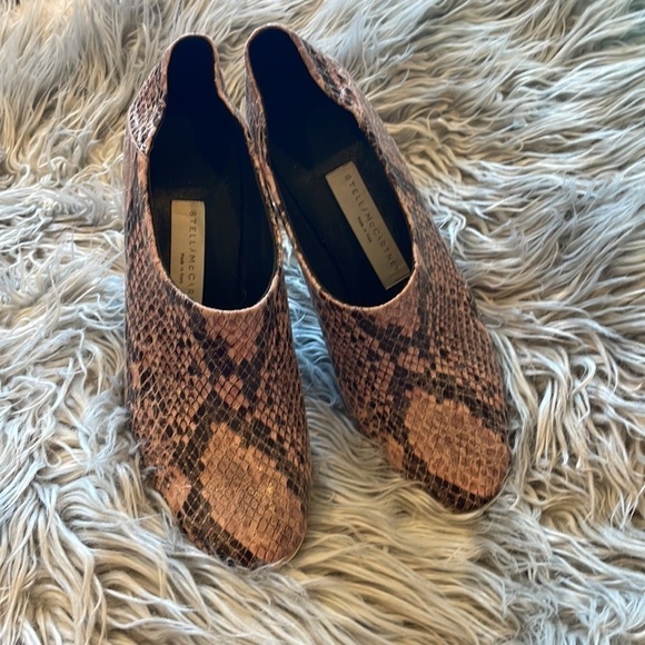 STELLA MCCARTNEY | DESIGNER ICONIC ROSE GOLD PINK SNAKE PRINT WOOD HEELS | 7.5 - Picture 4 of 10